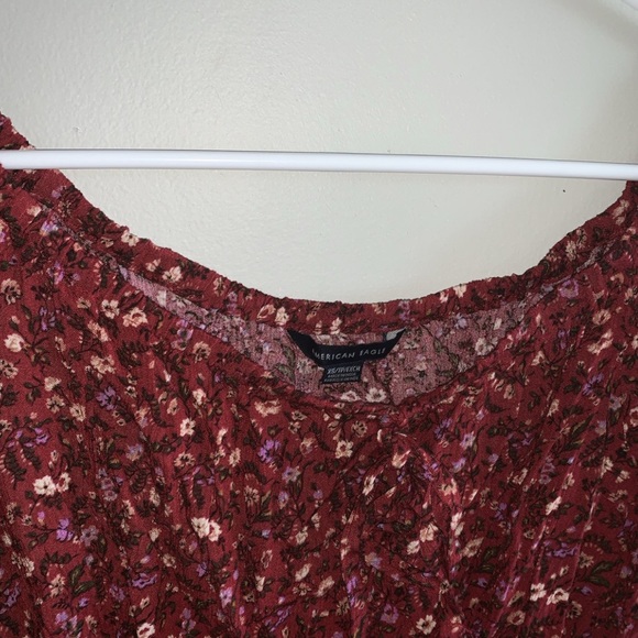 AMERICAN EAGLE OFF THE SHOULDER FLORAL SHIRT - Picture 3 of 3